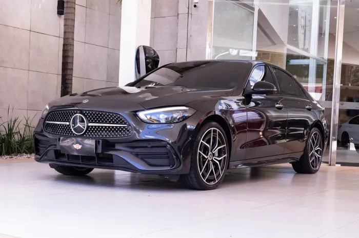 Mercedes-Benz C-300 AMG Line EQ Boost 2.0 TB Aut. 2025