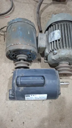 Lote de 3 motores elétricos