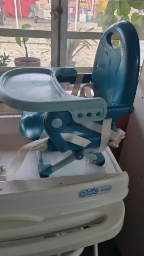 Cadeirinha retrátil azul Chicco
