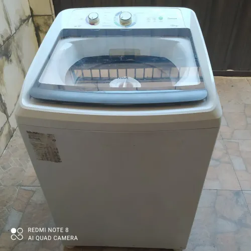 Máquina de lavar roupa 12 kg funcionando perfeitamente 