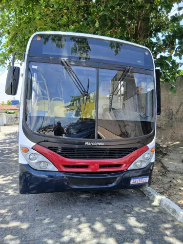 Vende-se um ônibus urbano marcopolo 93 mil