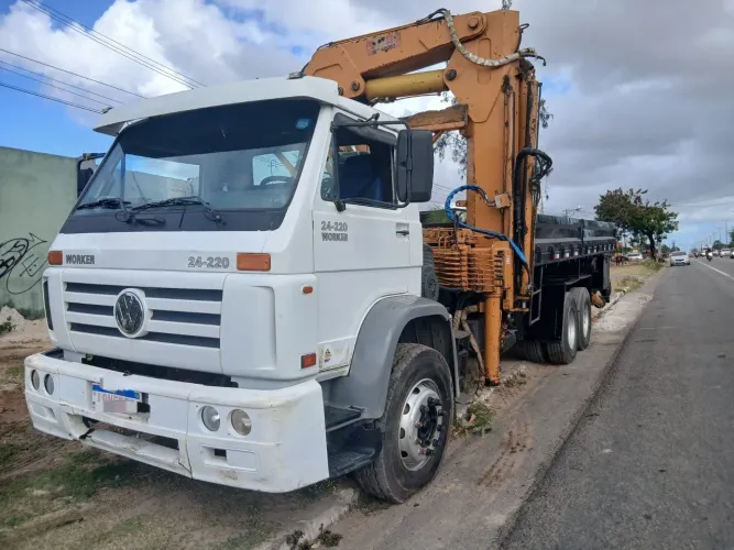 Volkswagen Worker 24220 muck Truck
