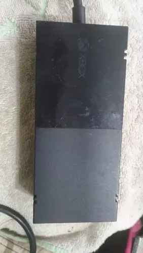 FONTE XBOX ONE FAT ORIGINAL FUNCIONANDO PERFEITAMENTE GARANTIA 90 DIAS.