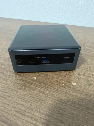 Intel NUC mini pc i5 10° Geração com defeito não liga