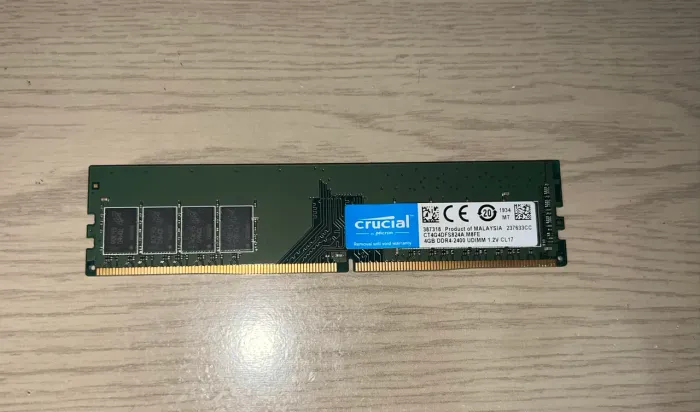 Memória RAM Crucial 4GB DDR4 2400MHz Desktop (100% Funcionando)