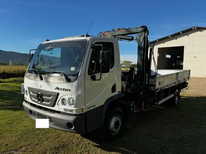 Caminhão Mercedes-Benz Accelo 1016 CE 2022 Munck - Excelente Estado