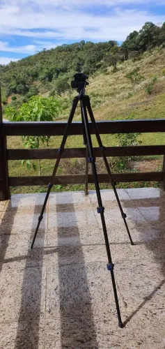 Tripé Fotográfico Ajustável com Bolsa + Cabeça Panorâmica | Bom Estado