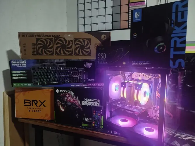 PC gamer RGB (Xeon 14 Cores + RX 550 4GB) + Headset e Kit Teclado/Mouse (Na Caixa)