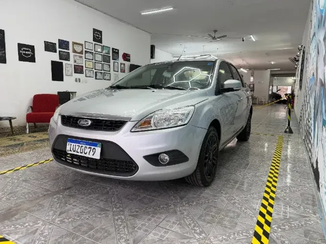 Ford Focus Sedan 2.0 16v/2.0 16V Flex 4P 2013