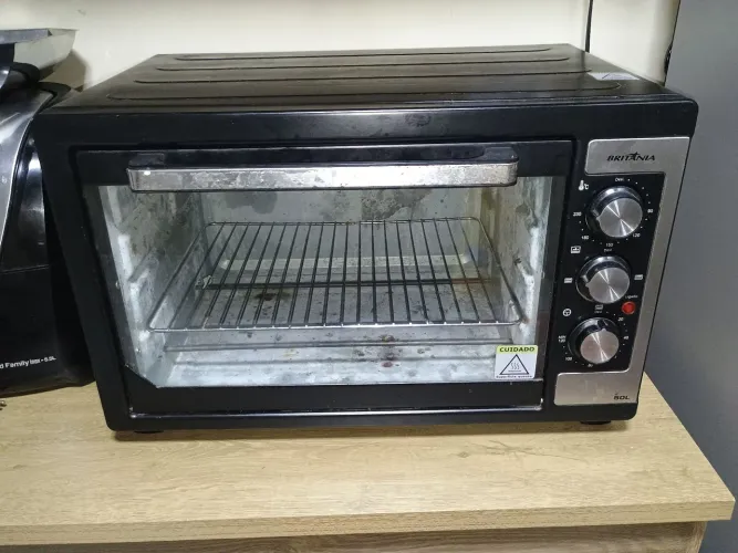 Forno Elétrico Britânia 50 Litros.