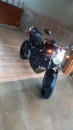 Fazer 600c Documentação ok IPVA ok    Analiso propostas no dinheiro   e Analiso trocas !
