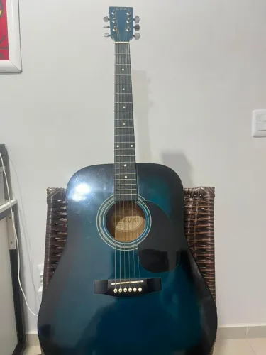Violão Suzuki