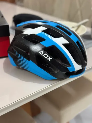 Capacete e óculos ciclismo