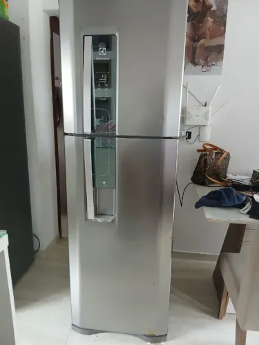 Geladeira eletrolux