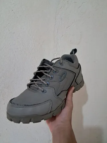 BOTA DA OAKLEY