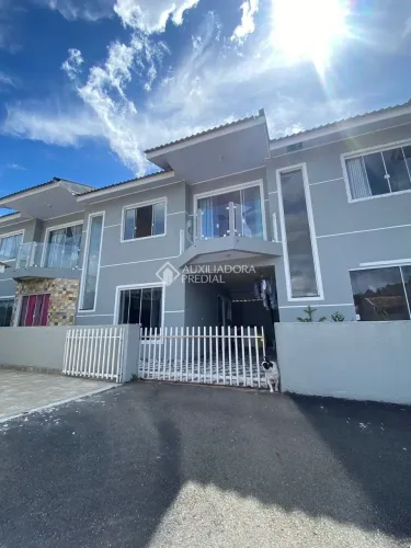 Sobrado em condominio com 2 quartos à venda em Piraquara (PR)