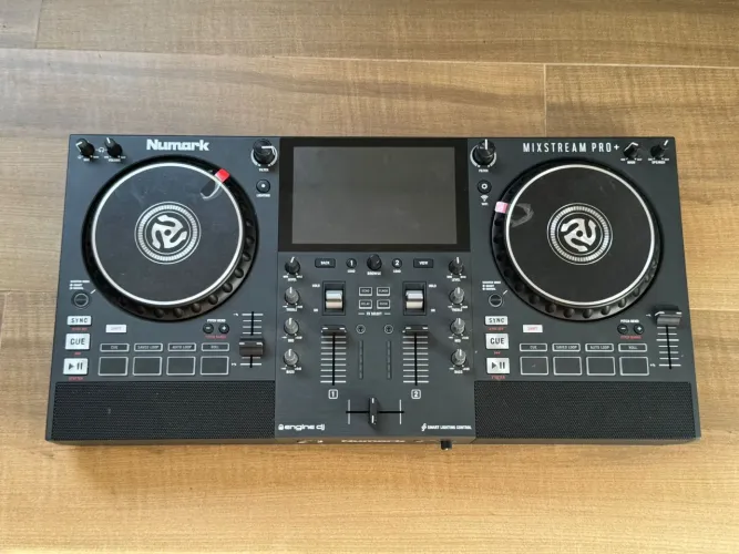? VENDO CONTROLADORA NUMARK MIXSTREAM PRO ? ?