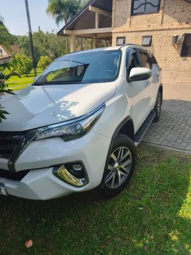 Toyota Hilux SW4 SRX 4X4 2.8 TDI 16V Dies. Aut. 2018