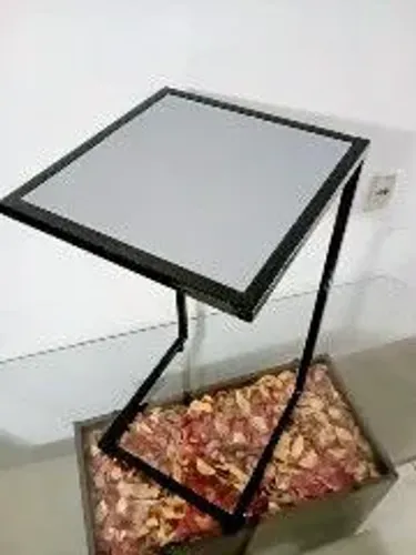 Mesa de Cabeceira 70xcm altura