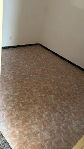 Alugo quarto para homens solteiro! 