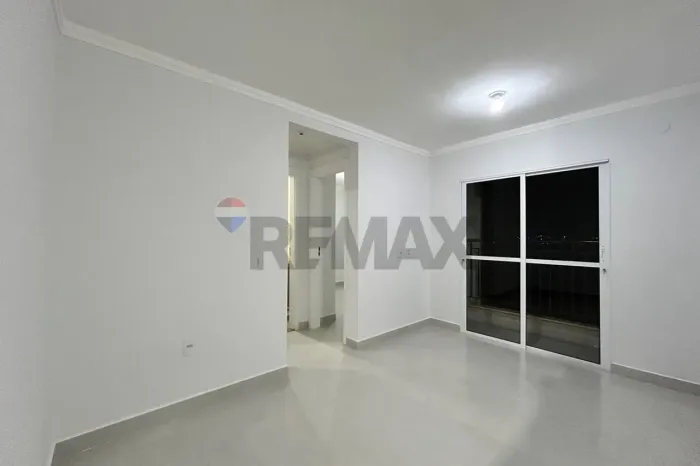 Apartamento 2 Dormitórios com Varanda e Lazer Completo  Inocoop