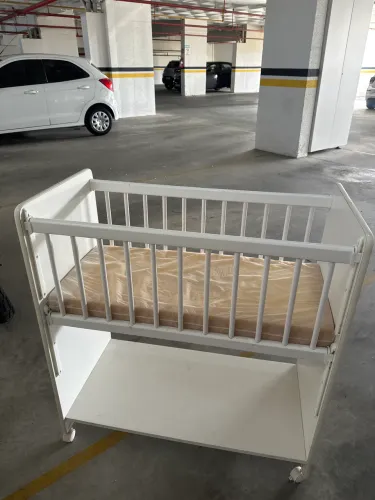 Mini berço com rodas