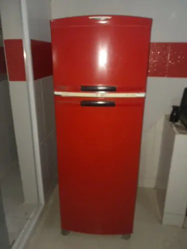 Geladeira em bom estado