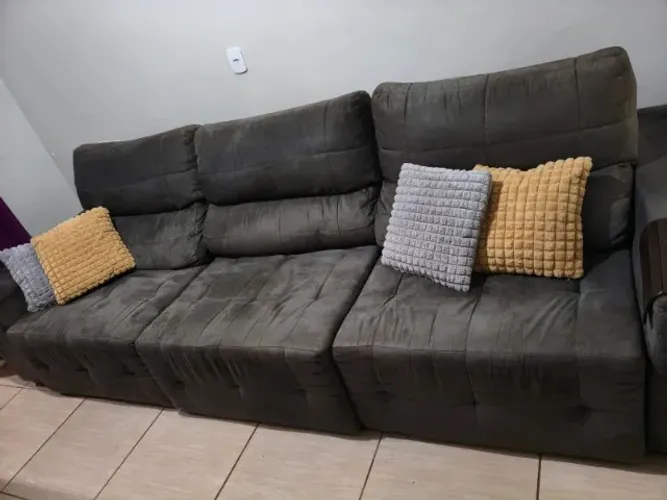 Sofá grande 3 lugares