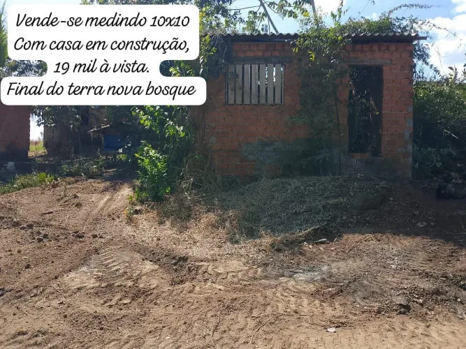 Vende-se terreno com cômodo 4 por 5