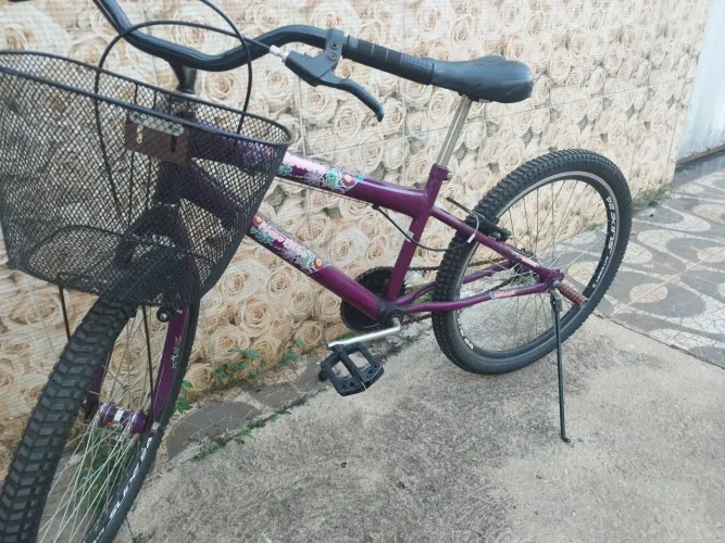 Bicicleta estado de Nova!!!! Pneus bons está top....