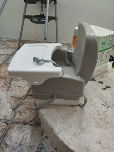 Cadeirinha de refeição cosco