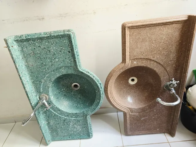 Pias de mármore sintético