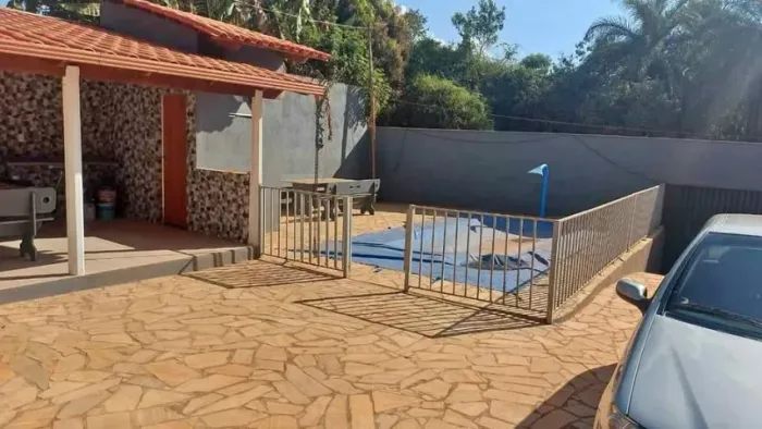 ASA A VENDA EM ITAPEVI LOCALIZADA NO BAIRRO MONTSERTAT PROXIMO A CHACARA PINGO VERDE