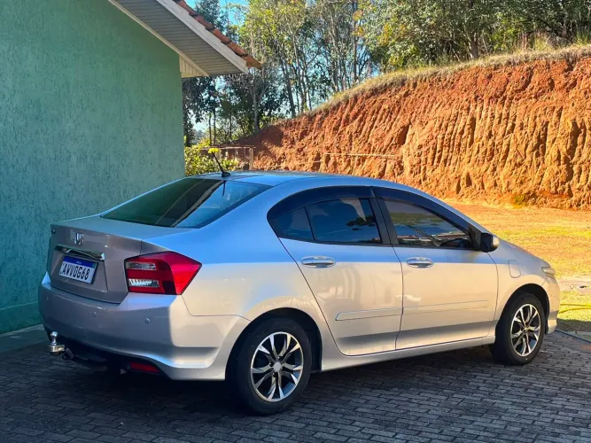 Honda City Sedan LX 1.5 Flex 16V 4P Aut. 2013