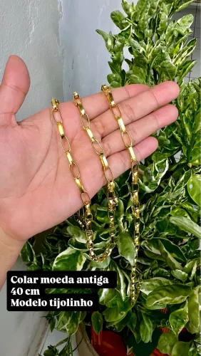 Colar moeda antiga