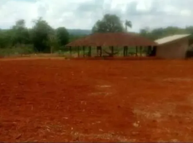 Sítio 6km de Patrocínio Mg