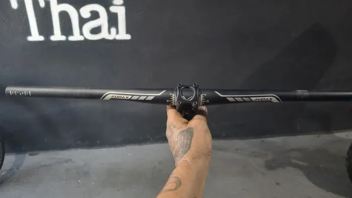 Guidão e mesa Audax pro auge 40