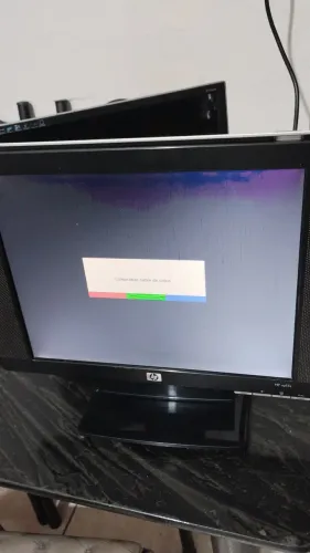 Monitor HP 15 polegadas 