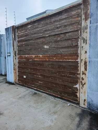 Portão basculante usado
