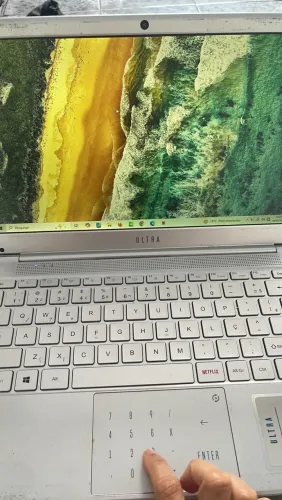 Vende-se notebook
