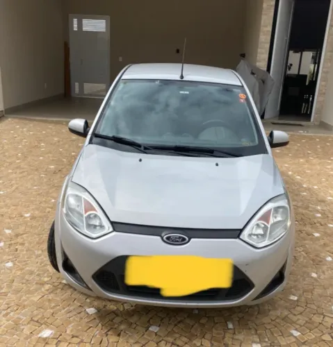 Ford Fiesta Sedan SE 1.6 8V Flex 4P 2014