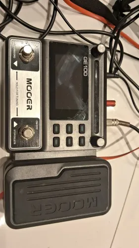 Pedaleira MOOER GE100