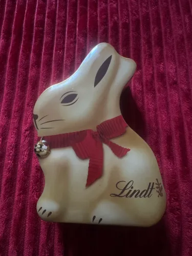 Lata dourada marca Lindt coelho original e rara