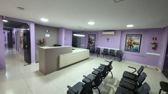 Consultório para aluguel com 12 metros quadrados com 12 quartos em José Bonifácio - Fortal