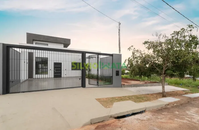 Casa à Venda no Jardim Freitas | 3 Quartos | 1 Suíte