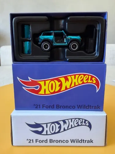 Hot Wheels RLC Ford Bronco Wildtrak 2021 Novo