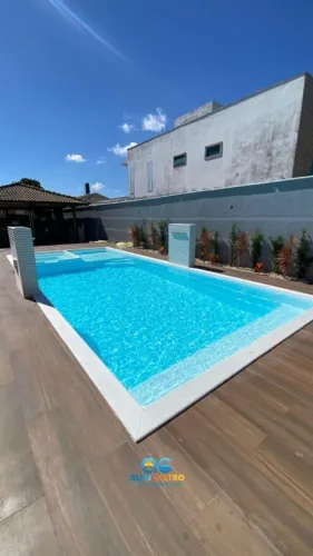 Piscina de com spa e praia (9 metros)