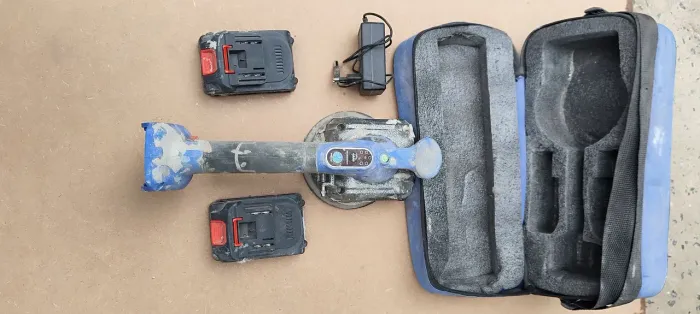 Vibrador para assentamento de pisos