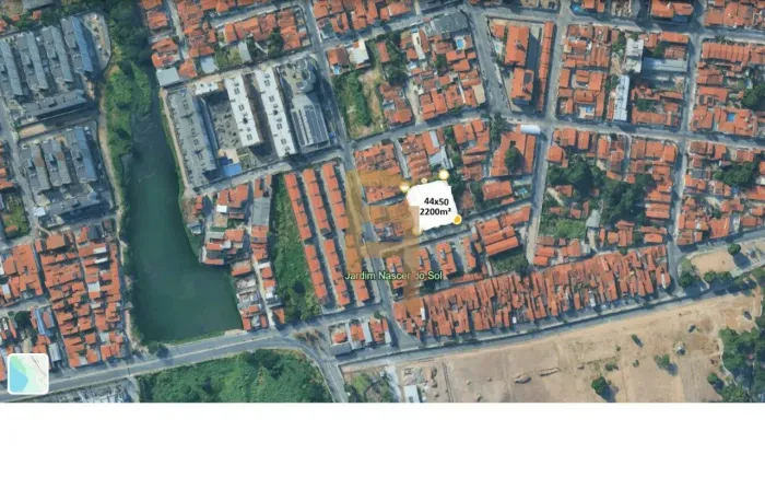 Terreno Nascente para Condomínio na Maraponga - 2200m²