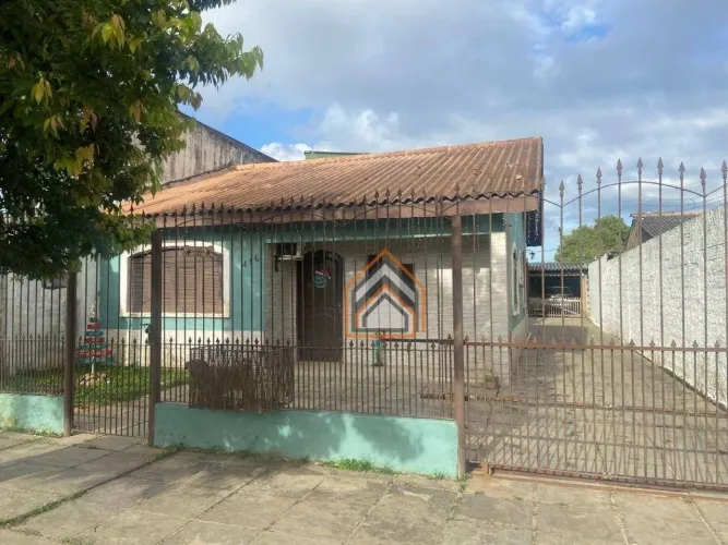 Casa e sobrado, localizados bairro Americana, Alvorada